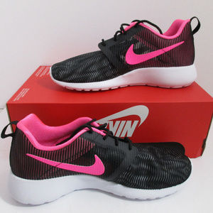 NIKE ROSHE ONE FLIGHT WEIGHT 705486 005 NWT NIKE ROSHE ONE FLIGHT WEIGHT 705486 005 NWT